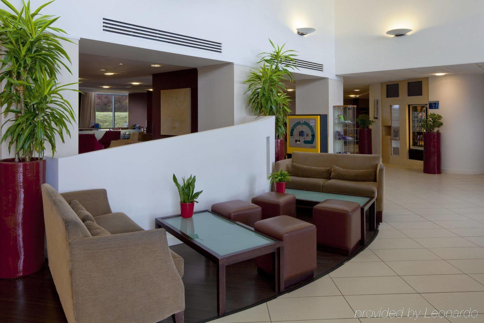 Holiday Inn Express London Stansted Airport, An Ihg Hotel Stansted Mountfitchet Interior foto